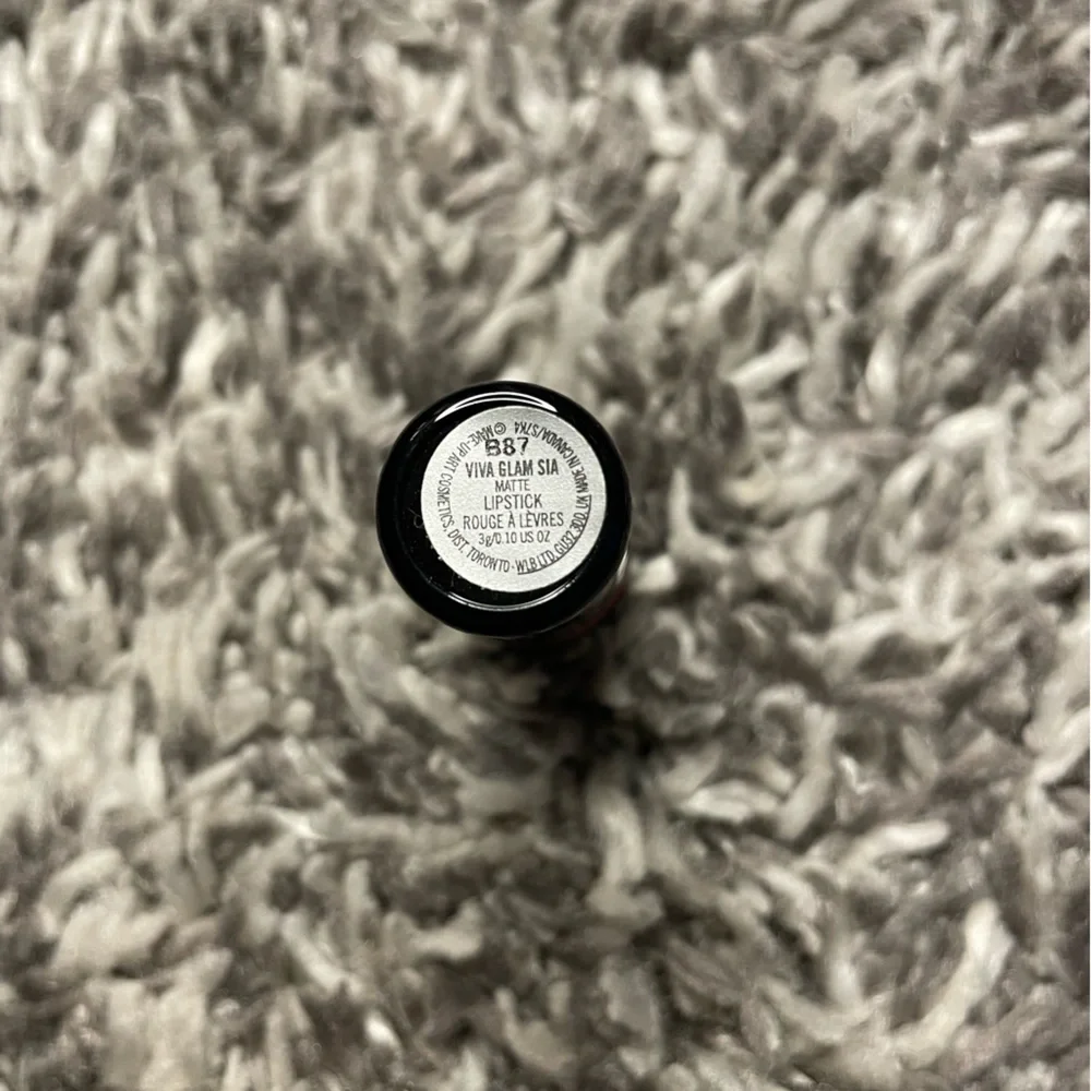 🆕Mac Lipstick Viva Glam Sia no box - Picture 4 of 5